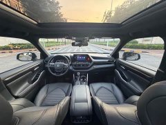 Toyota Crown Venza 2.5L HEV AWD Luxury - ფოტო 12