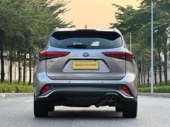 Toyota Crown Venza 2.5L HEV AWD Luxury - ფოტო 17