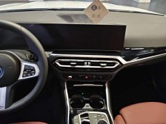 BMW i3 eDrive 35 L - ფოტო 13