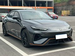 Changan UNI-V Third Generation 1.5T 500Bar Luxury Sport Edition - ფოტო 3