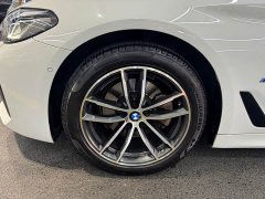 BMW 5 Series (Imported) 525i M Sport Package - ფოტო 16