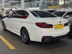 BMW 5 Series (Imported) 525i M Sport Package - ფოტო 5