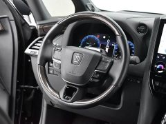 Toyota Vellfire Crown Hybrid 2.5L Executive Premier Edition - ფოტო 9