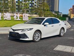 Toyota Camry 2.0G Luxury - ფოტო 1