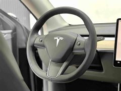 Tesla Model Y Rear-Wheel Drive - photo 12