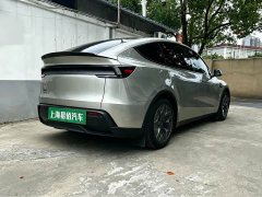 Tesla Model Y L Long Range All-Wheel Drive - ფოტო 6