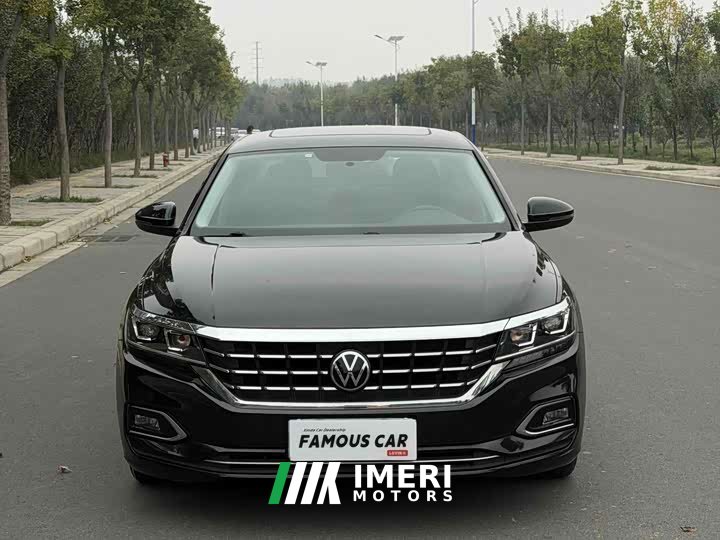 Volkswagen Passat Facelift 280TSI Business Edition National VI