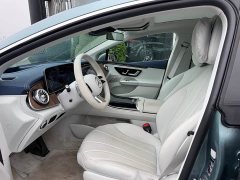 Mercedes-Benz EQE 500 4MATIC Luxury - ფოტო 7