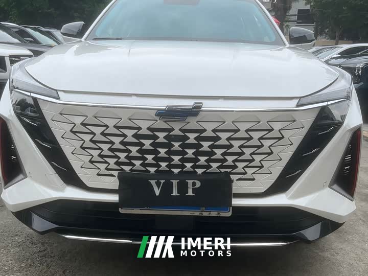 Changan Oushang Z6 Blue Whale 1.5T DCT Smart Comfort Edition