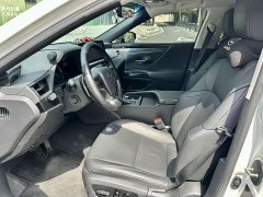 Lexus ES 200 Excellence Edition - ფოტო 4