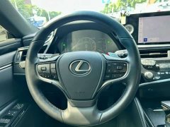 Lexus ES 200 Excellence Edition - ფოტო 5