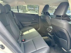 Lexus ES 200 Excellence Edition - ფოტო 6