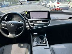 Lexus ES 200 Excellence Edition - ფოტო 7