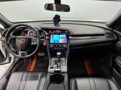Honda Civic Hatchback 220 Turbo CVT Trendy Control - ფოტო 10