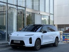 NIO ES8 Six-Seat Executive Luxury Edition - ფოტო 1
