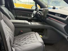 NIO ES8 Six-Seat Executive Luxury Edition - ფოტო 14