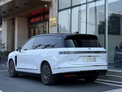 NIO ES8 Six-Seat Executive Luxury Edition - ფოტო 4