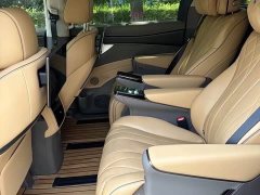 Denza D9 DM-i 980 Four-Wheel Drive Premium - ფოტო 3