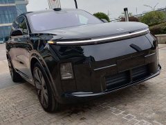 Li Auto Ideal L8 Ultra - ფოტო 3