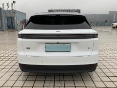 Li Auto i6 Two-Wheel Drive Standard - ფოტო 5