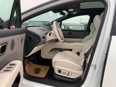 Li Auto i6 Two-Wheel Drive Standard - ფოტო 7
