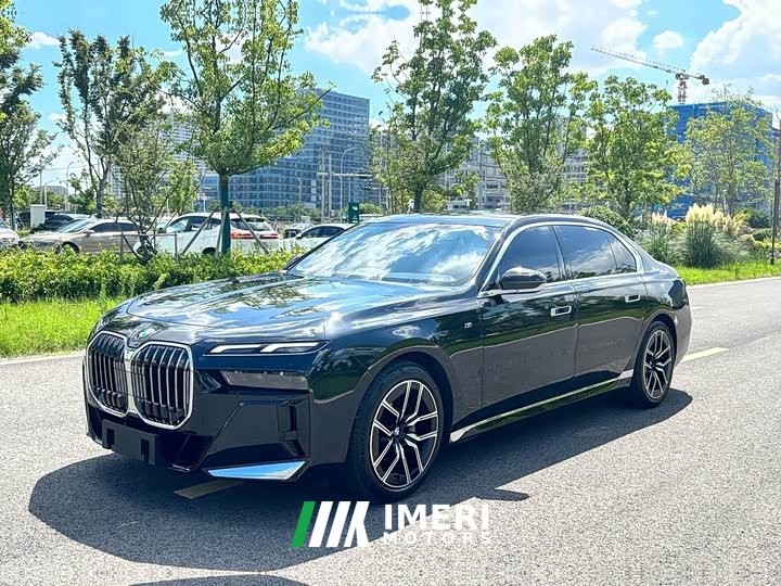 BMW 7 Series 735Li M Sport Package - ავტომობილი ჩინეთიდან