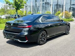 BMW 7 Series 735Li M Sport Package - ფოტო 7