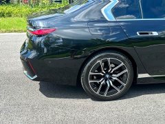 BMW 7 Series 735Li M Sport Package - ფოტო 8