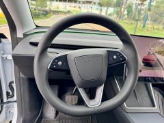 Tesla Model Y Long Range Rear-Wheel Drive - ფოტო 12