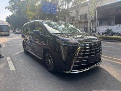 GAC Trumpchi M8 Aspiration PHEV L AWD Max - ფოტო 2