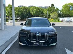 BMW 7 Series 740Li Premier M Sport Package - ფოტო 2