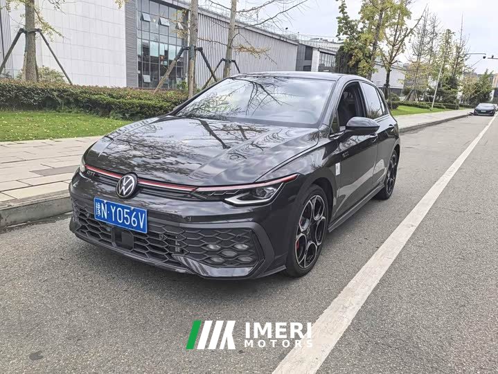 Volkswagen Golf GTI 380TSI DSG GTI - ავტომობილი ჩინეთიდან