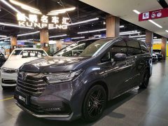 Honda Odyssey 2.0L e:HEV Sharp Premium Edition - ფოტო 1