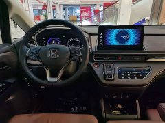 Honda Odyssey 2.0L e:HEV Sharp Premium Edition - ფოტო 12
