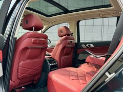 BMW X5 xDrive 30Li M Sport Luxury Night Edition Package - ფოტო 15