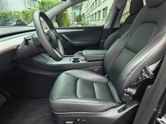 Tesla Model Y Rear-Wheel Drive - ფოტო 4