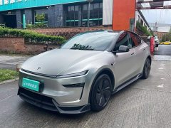 Tesla Model Y Rear-Wheel Drive - ფოტო 1