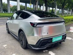 Tesla Model Y Rear-Wheel Drive - ფოტო 6