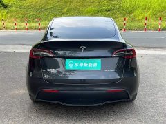Tesla Model Y Rear-Wheel Drive - ფოტო 7
