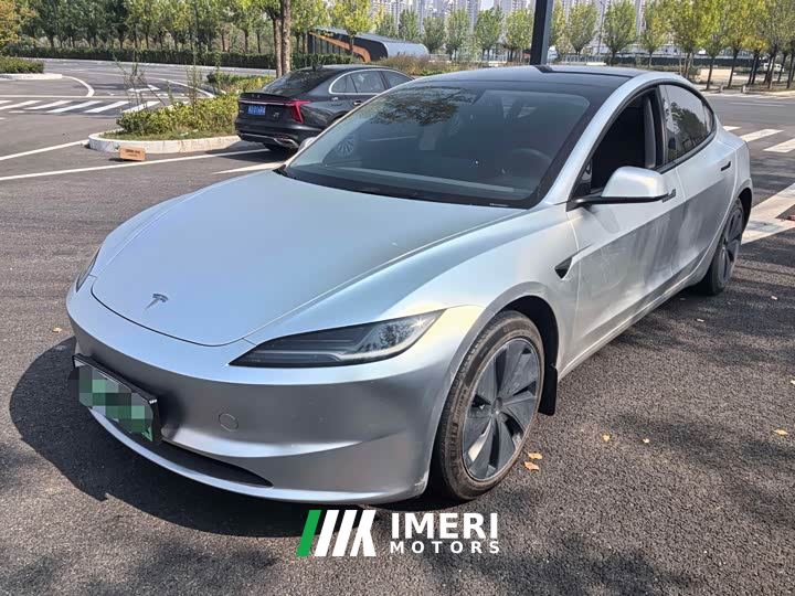 Tesla Model 3 Long Range All-Wheel Drive