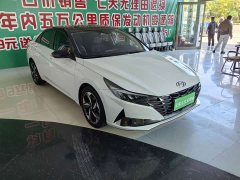Hyundai Elantra 1.5L CVT Luxury - ფოტო 2