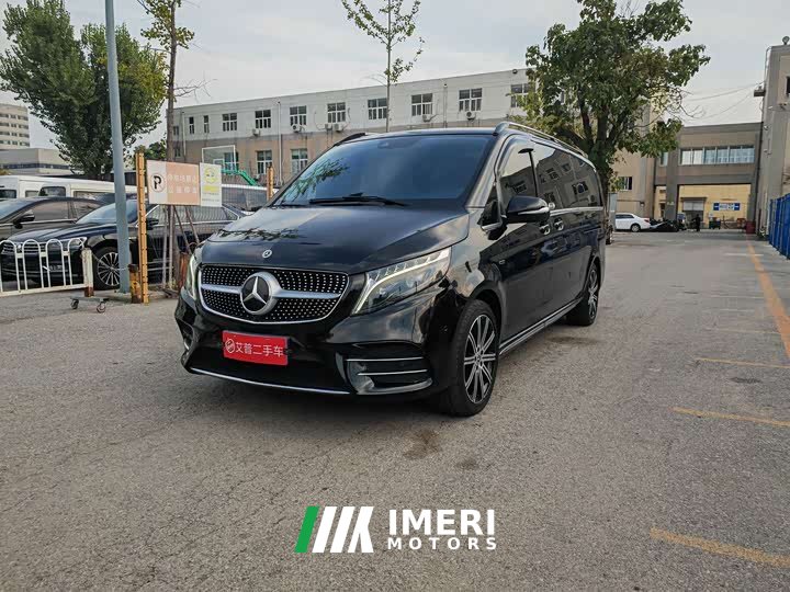 Mercedes-Benz V-Class V 260 L Long Wheelbase Luxury Edition
