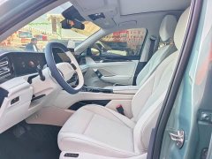 Volkswagen Tiguan L Plug-in Hybrid ePro Flagship Edition - ფოტო 7