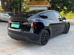 Tesla Model Y Standard Range RWD - ფოტო 10