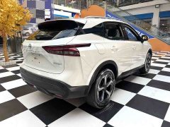 Nissan Qashqai 1.3T CVT Luxury Edition - ფოტო 19
