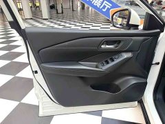 Nissan Qashqai 1.3T CVT Luxury Edition - ფოტო 7