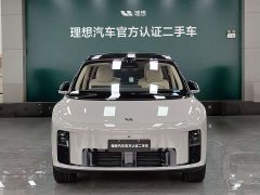 Li Auto i8 Standard Edition - ფოტო 2