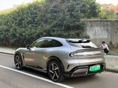 Xiaomi YU7 Four-Wheel Drive Max Edition - ფოტო 8