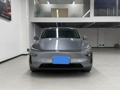 Tesla Model Y Rear-Wheel Drive - ფოტო 2