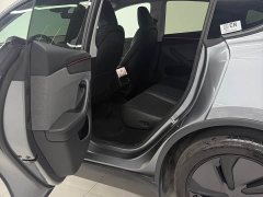 Tesla Model Y Rear-Wheel Drive - ფოტო 6